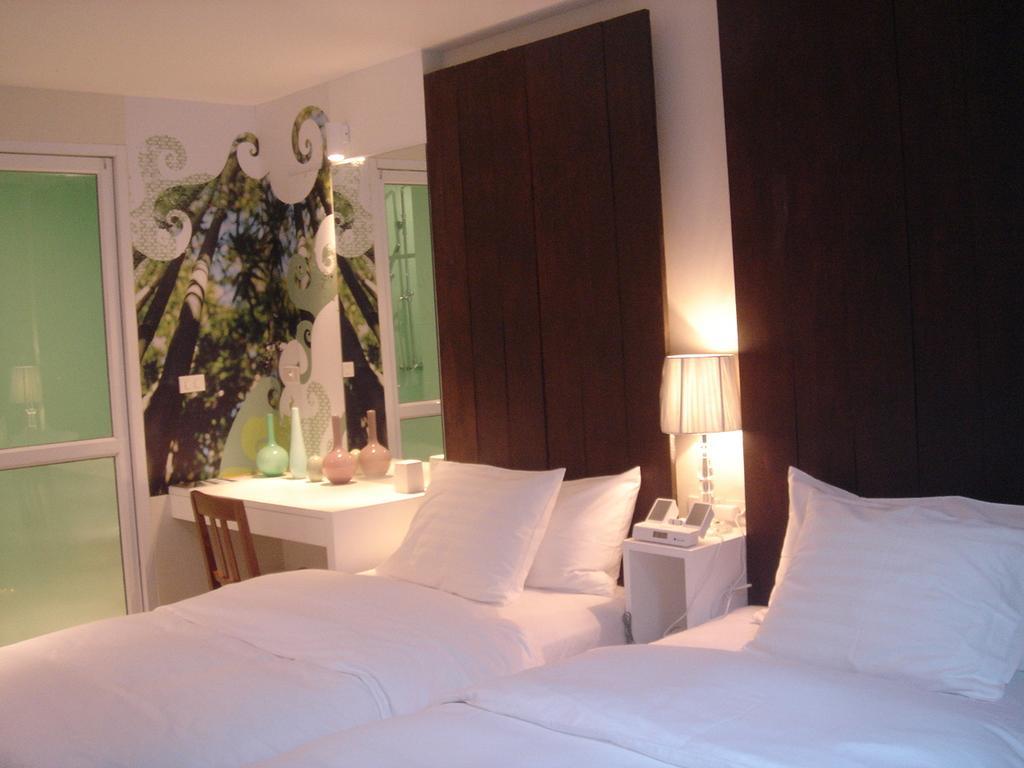 Seven Hotel Bangkok Buitenkant foto