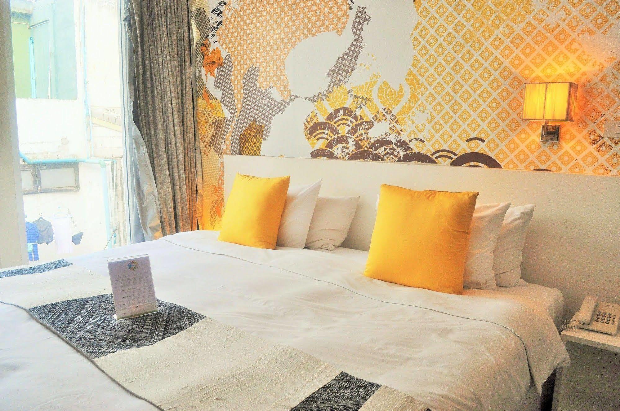 Seven Hotel Bangkok Buitenkant foto